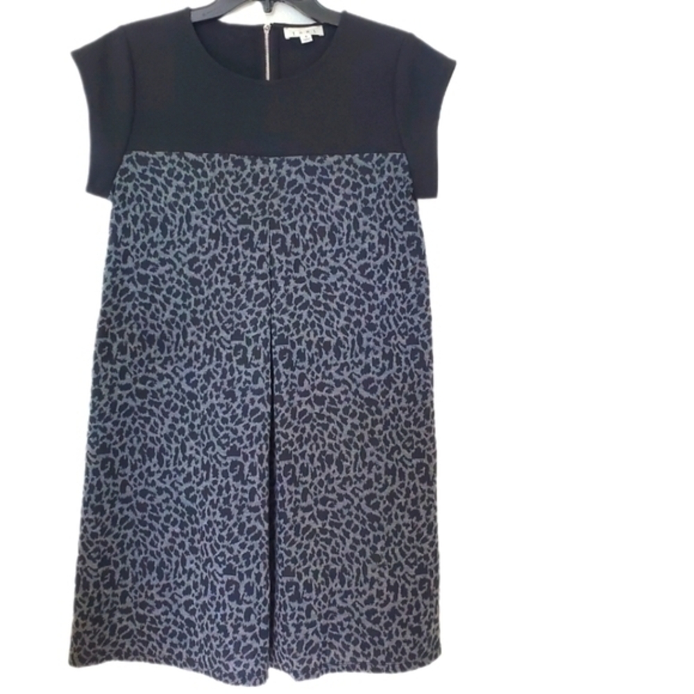 THML Women's‎ Black & Gray Animal Print Pleated Front Cap Sleeve Shift Dress